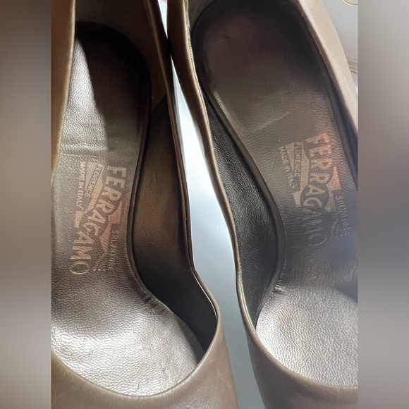 Salvatore Ferragamo Stiletto - Picture 5 of 9